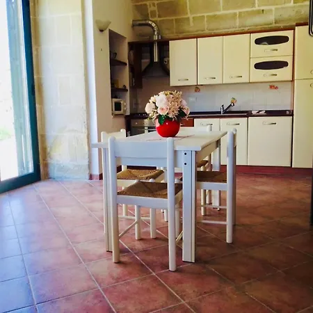 La Limesa, A 200 Year Old Converted Stable In * Otranto