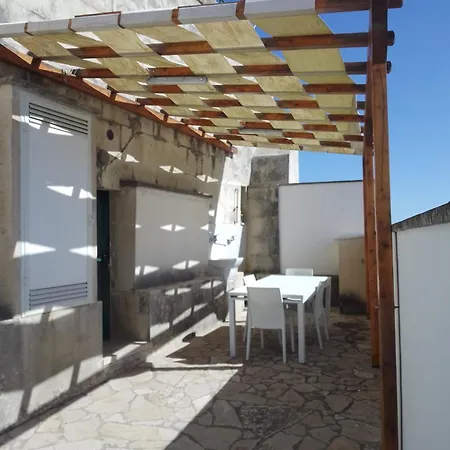 Semesterbostad La Limesa, A 200 Year Old Converted Stable In